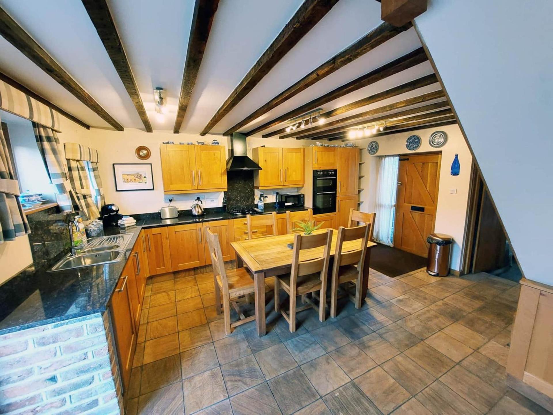 Villa The Old Mill Barn With Hot Tub And Private Use Of Heated Pool Wirral Esterno foto