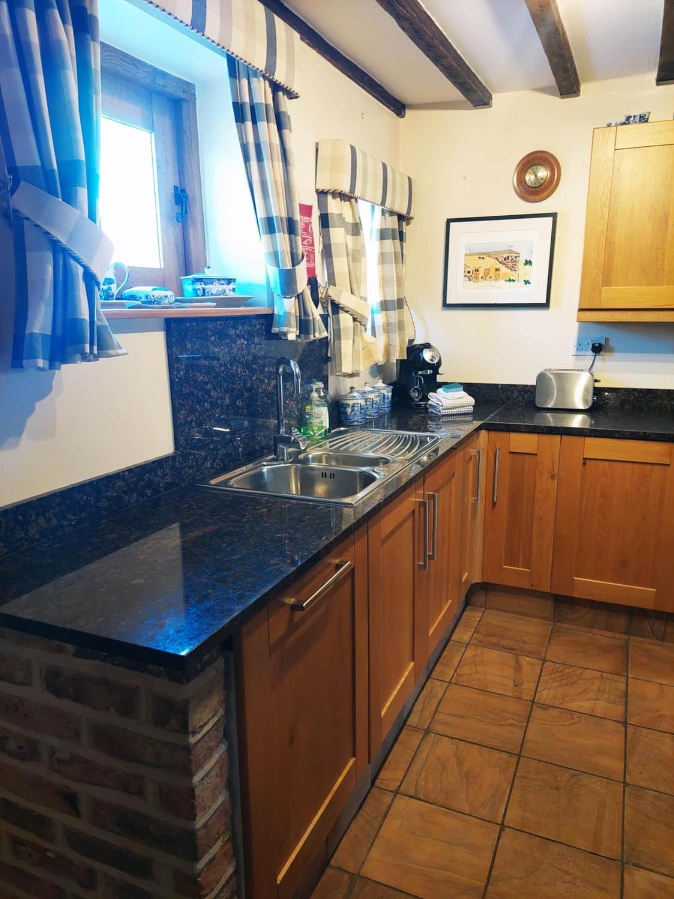 Villa The Old Mill Barn With Hot Tub And Private Use Of Heated Pool Wirral Esterno foto