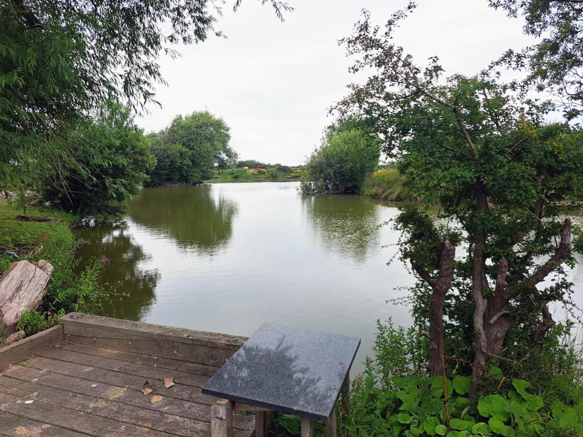 Villa The Old Mill Barn With Hot Tub And Private Use Of Heated Pool Wirral Esterno foto